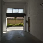 Entrada del garatge de la residència universitària de Vic Residencial Montserrat